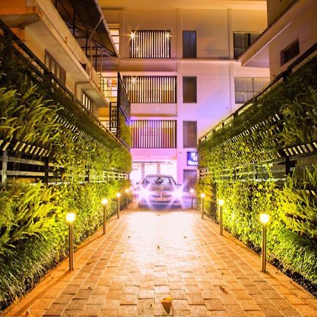 Hotel Neighbourhood, Cochin Kochi Екстер'єр фото